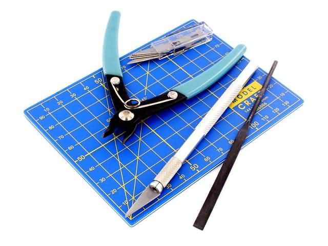 l_modelcraft-ptk1009-plastic-modelbouw-gereedschapset_